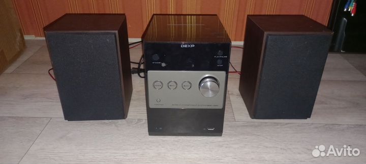 Музыкальный центр