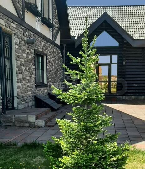 Дом 178 м² на участке 20 сот.