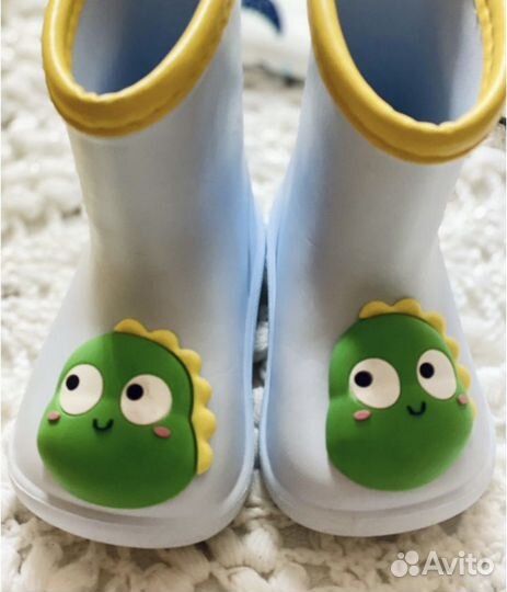 Продам детские вещи