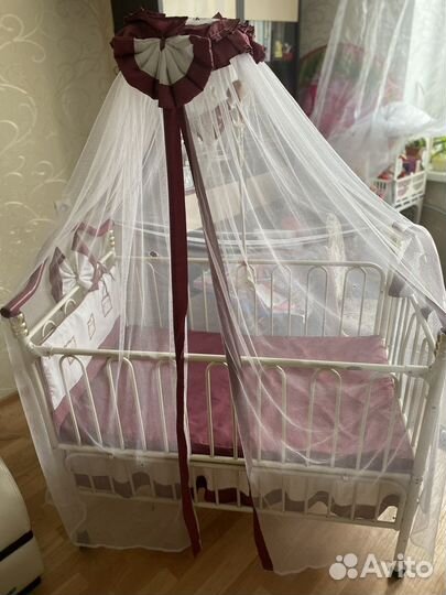 Кровать детская с балдахином