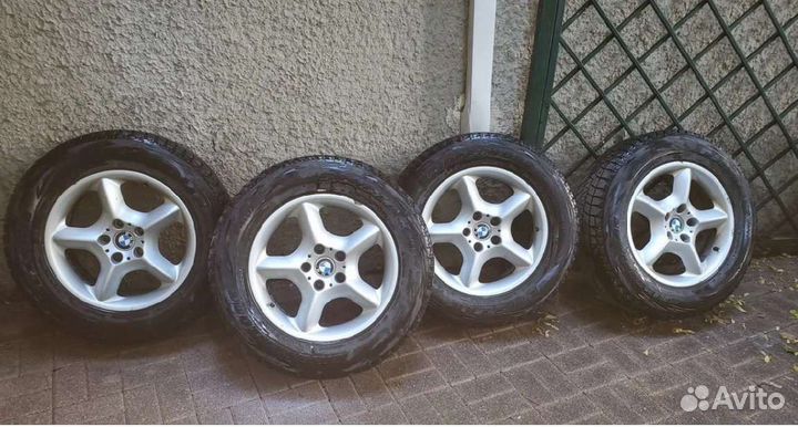 R17 Bridgestone Blizzak DM-V1 235/65, PCD 5x108 DIA 12