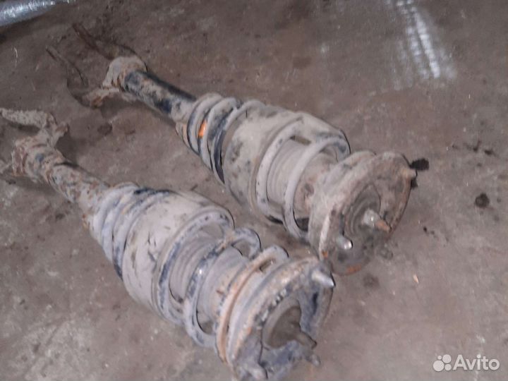 Передняя стойка Mitsubishi Galant 7