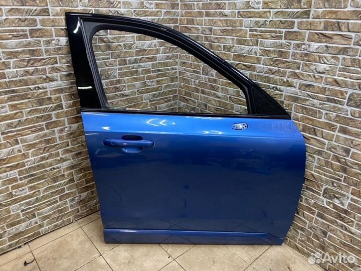 Дверь передняя правая Volvo XC90