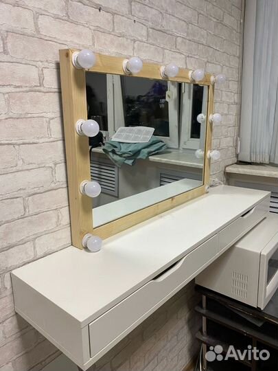 Зеркало с лампочками