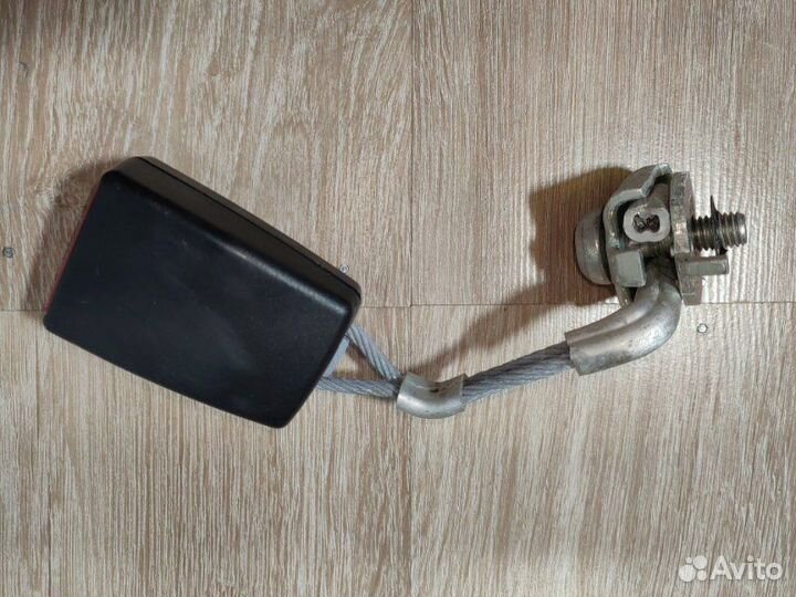 Замок ремня безопасности задний правый Bmw 5 F10