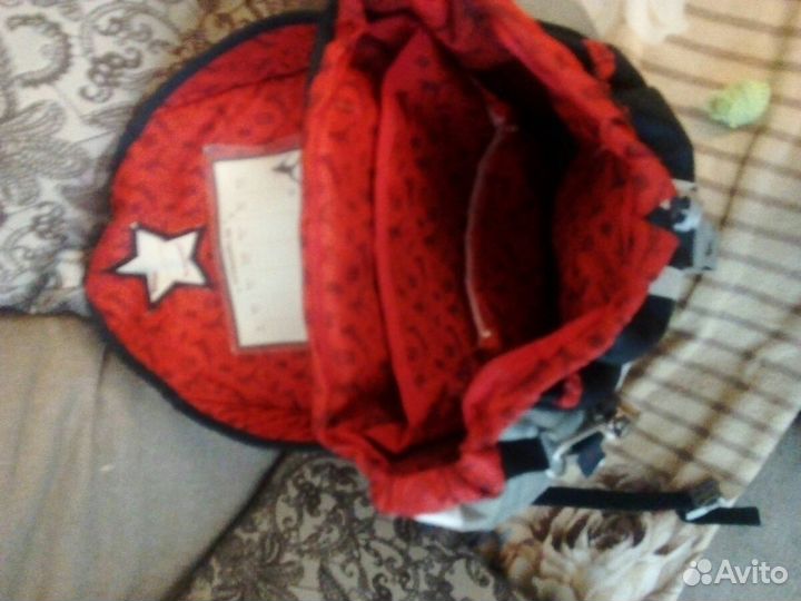 Портфель для мальчика начальных классов