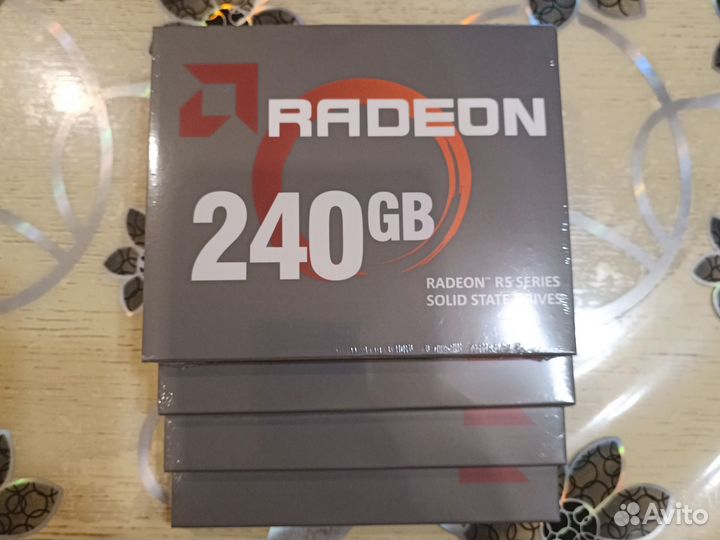 SSD диск 480gb, 240gb AMD Radeon