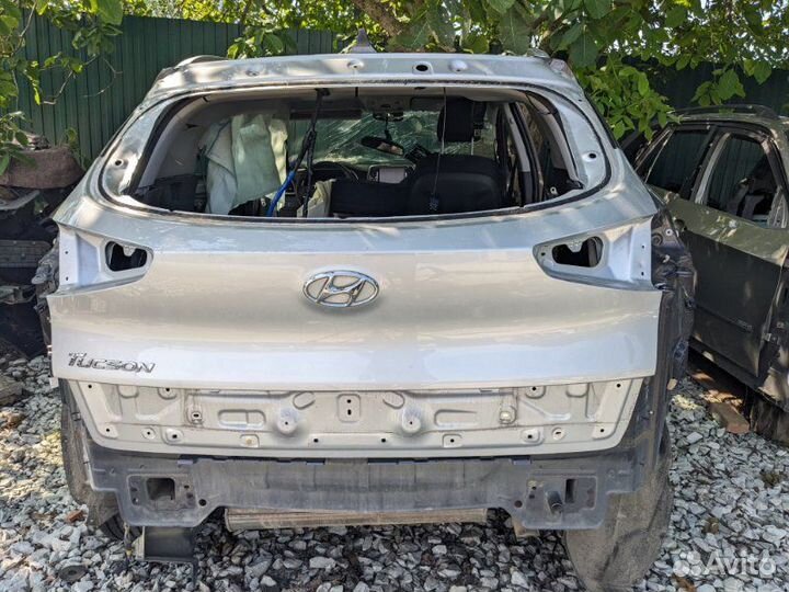 Крышка багажника Hyundai Tucson 3 TL G4NA 2019