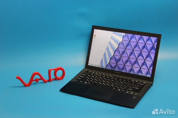 Мощный ноутбук Sony Vaio с SSD