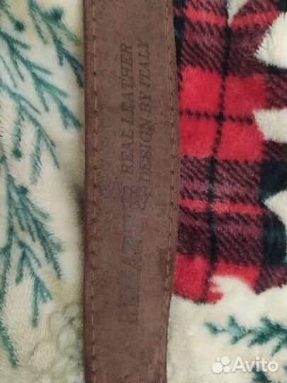 Мужской кожаный ремень коричневый