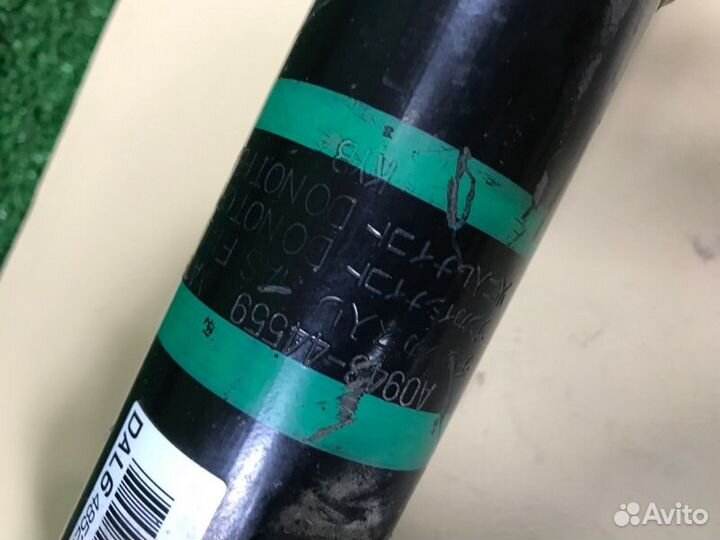 Амортизатор передний левый Toyota Passo Sette M502