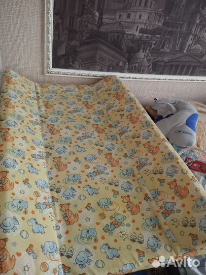 Пеленальный столик