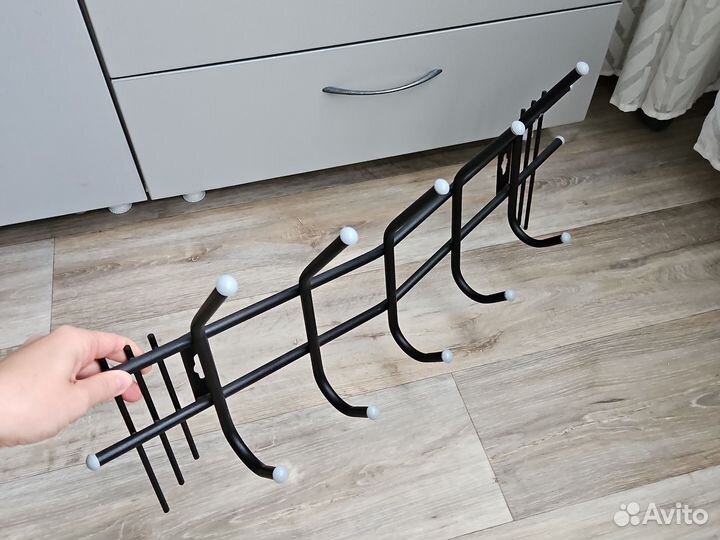 Вешалка настенная черная металлическая sheffilton