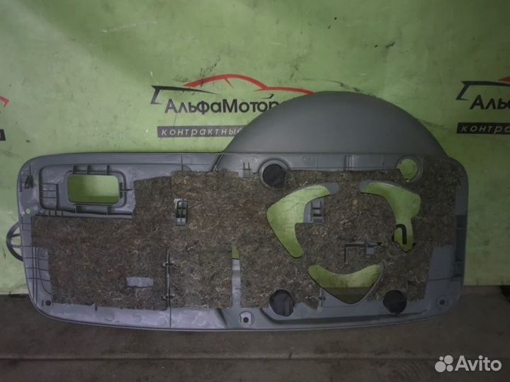 Обшивка двери багажника задняя Toyota Funcargo