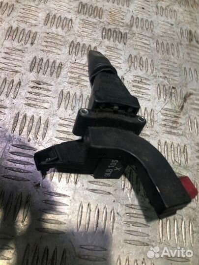 Подрулевой переключатель передний левый Ford