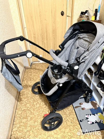 Прогулочная коляска