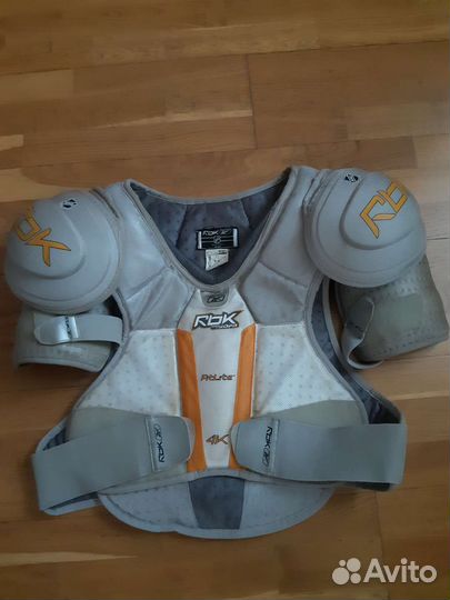 Хоккейный нагрудник(панцырь)