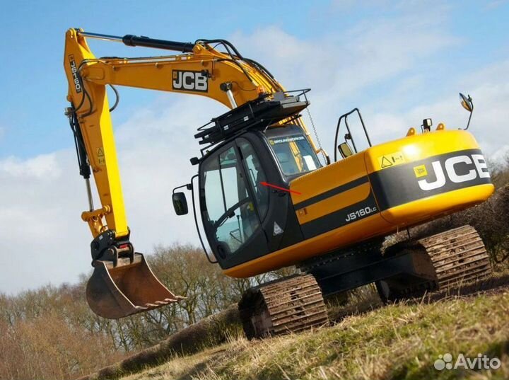 Стекло боковое за дверью на экскаватор JCB JS