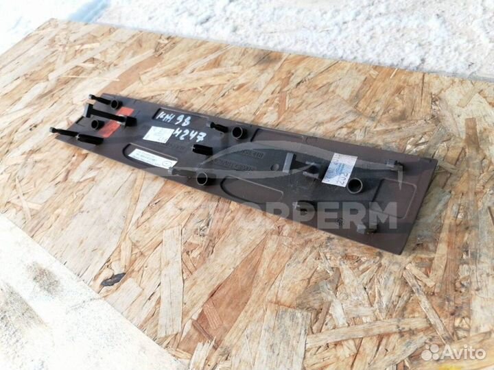 Накладка на торпедо VW Touareg