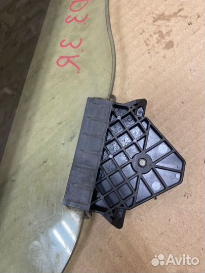 Стекло двери заднее правое Audi A8 D3 BVJ 2006