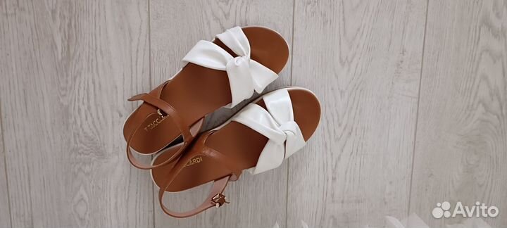 Платье для девочки 152