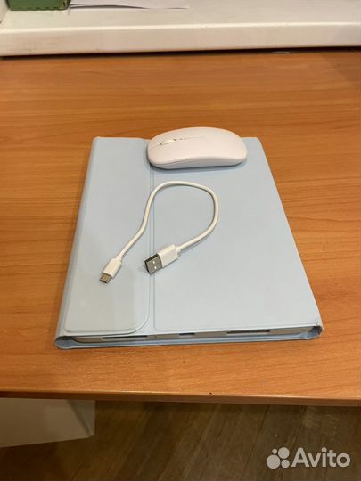 Чехол с клавиатурой iPad air 4, iPad air 5