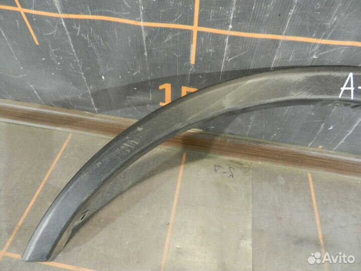 Накладка крыла переднего левого - Toyota RAV 4