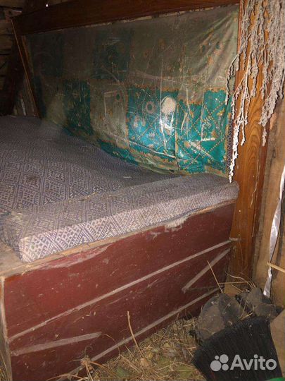 Диван Сталинский