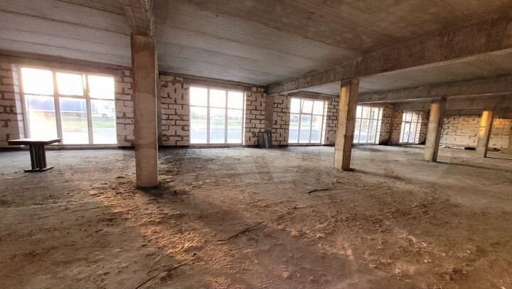 Торговая площадь, 1200 м²