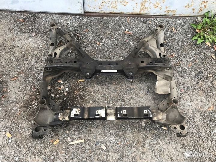 Подрамник Bmw 3 F30 2012