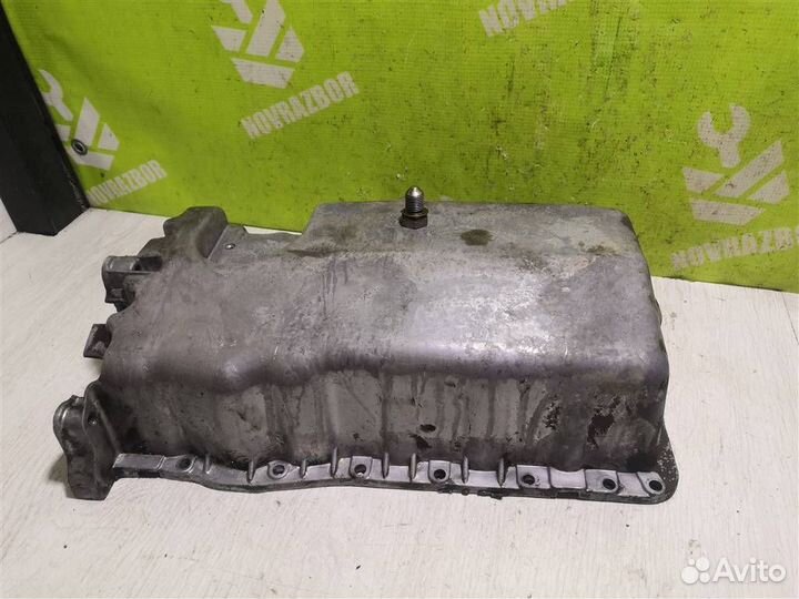 Поддон масляный двигателя Фольксваген Гольф 4 Бо