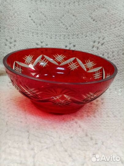 Конфетница СССР красная