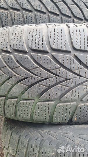 Goodyear UltraGrip 195/65 R15