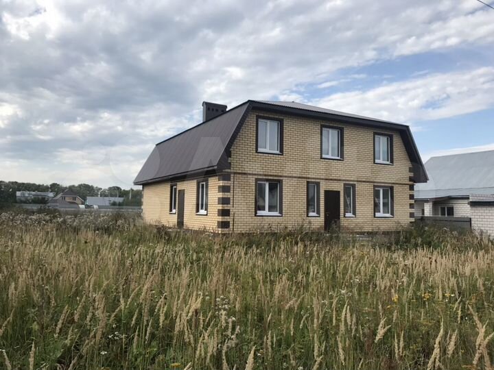 Дом 212 м² на участке 11 сот.