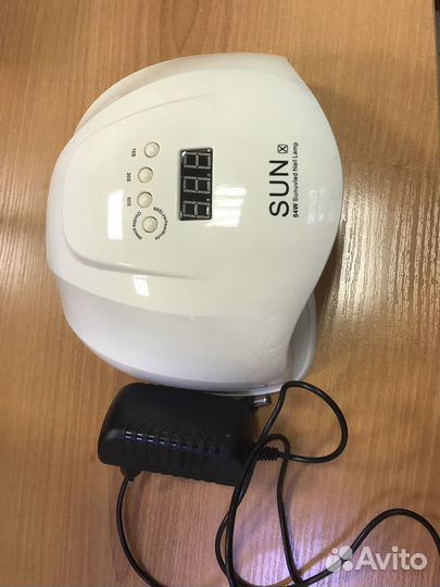 Лампа для сушки ногтей