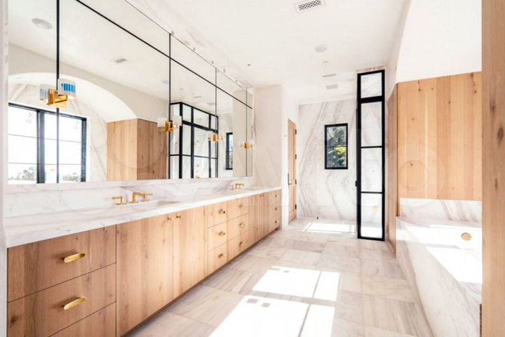 2-к. квартира, 65 м², 2/17 эт.