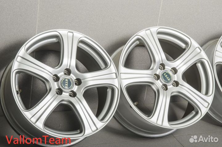 Лот UP730449 Фирменные 17-е диски Bridgestone feid