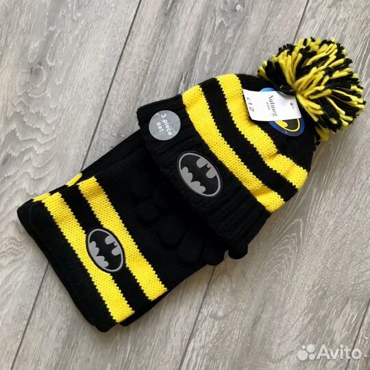 Яркий комплект на 3-6лет. Шапка, шарф, перчатки