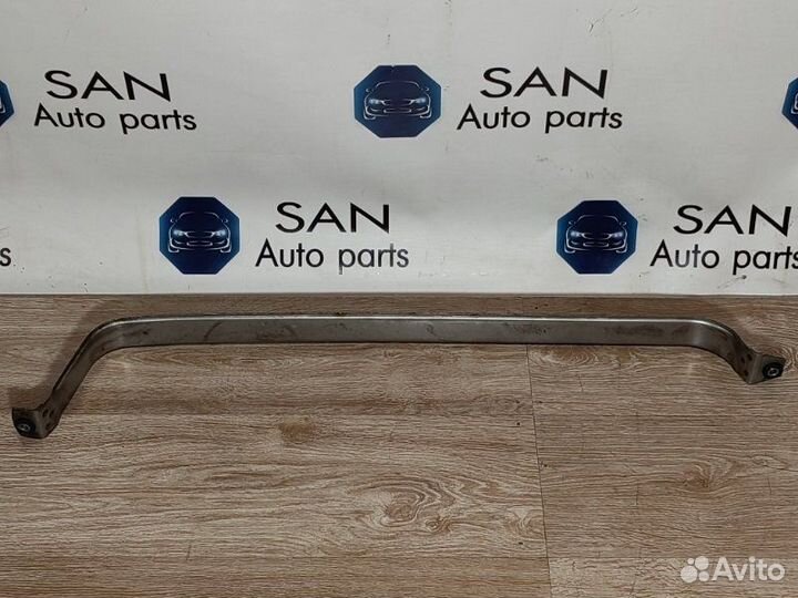 Крепление топливного бака Bmw X5 E70 N52B30AF 2008