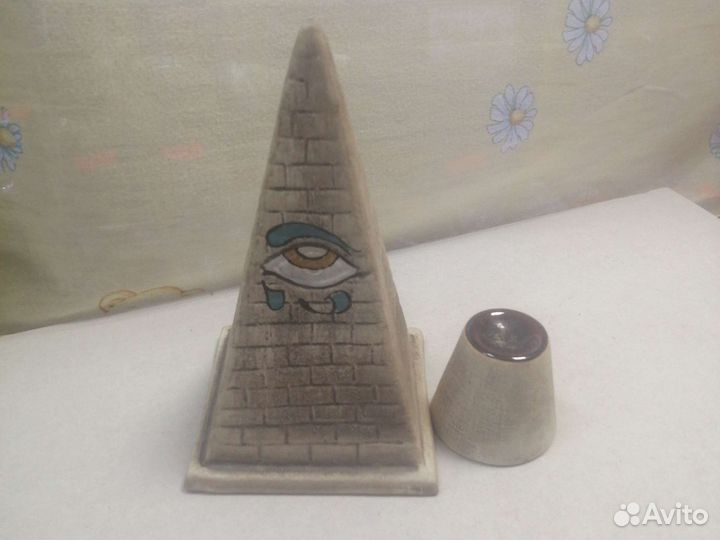 Пирамида аромалампа