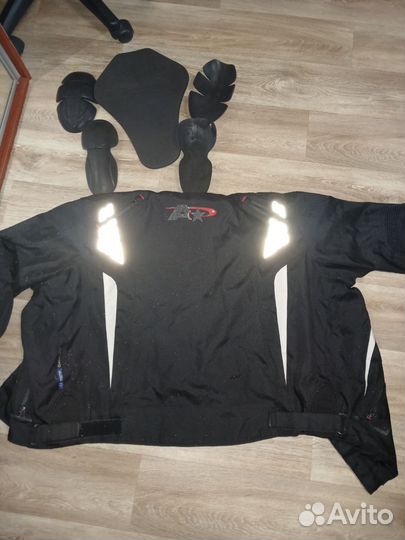 Мотокуртка