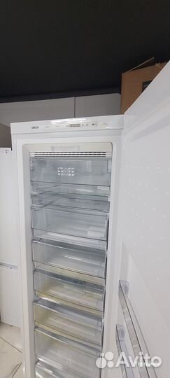 Морозильный шкаф atlant M 7606-100 N