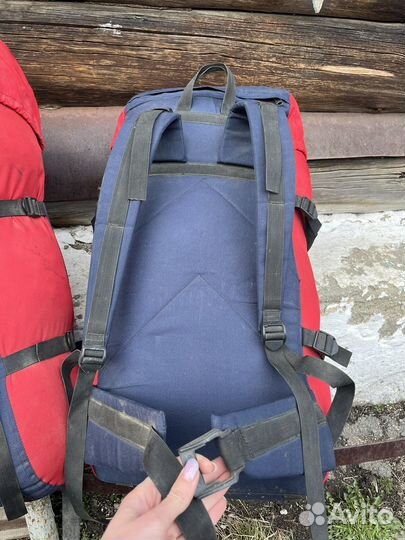 Туристический рюкзак и спальник походный