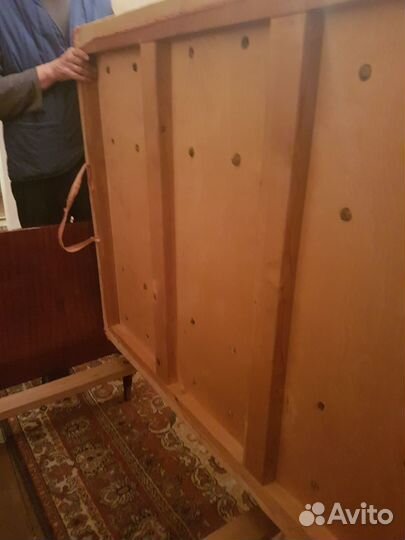 Кровать массив