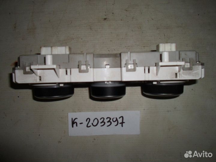 Блок управления климатом (Mazda 6)