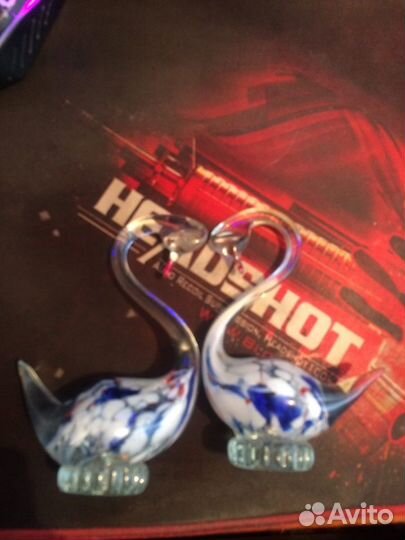 Декоративные фигурки лебеди