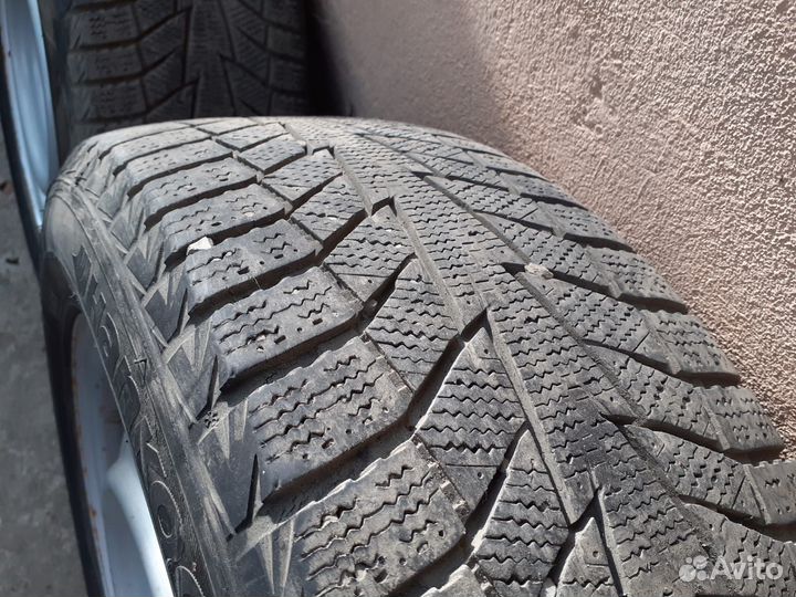 Hankook Winter I'Cept IZ2 205/55 R16 94T