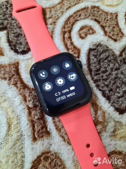 Swart watch