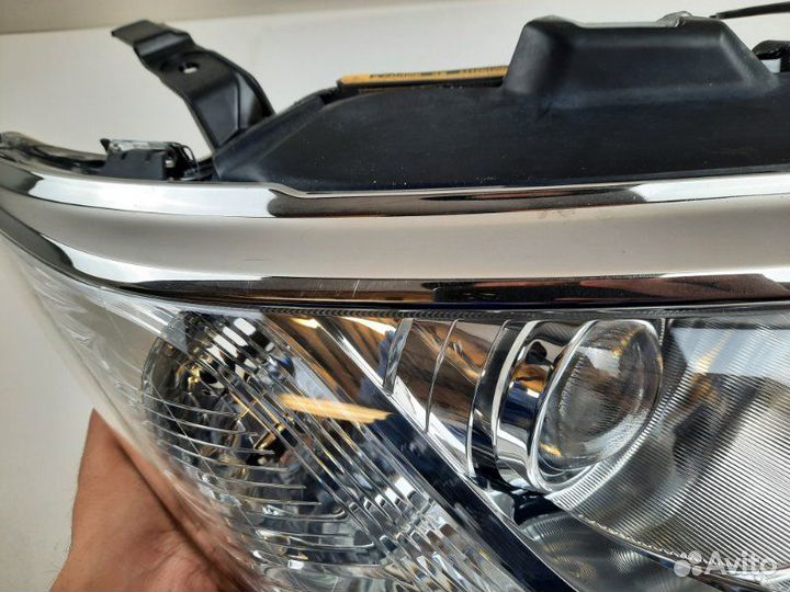 Фара правая Toyota Camry V55 2014-2018