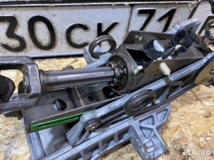 Рулевая колонка Ford Focus 2 седан 1.8 2009